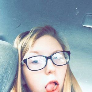 Meet your Posher, Abbie